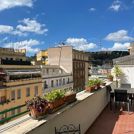 Apartment Casa Del Grillo Rome